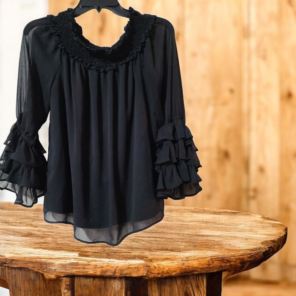 CeCe Elegant Black Ruffle Sleeve Women's Top - Picture 1 of 5